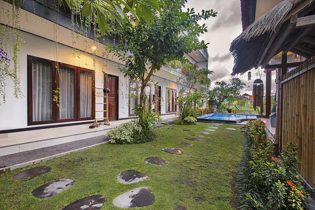 Bali Full Moon Guest House Canggu Buitenkant foto
