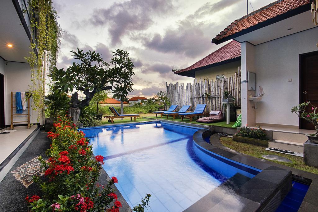 Bali Full Moon Guest House Canggu Buitenkant foto